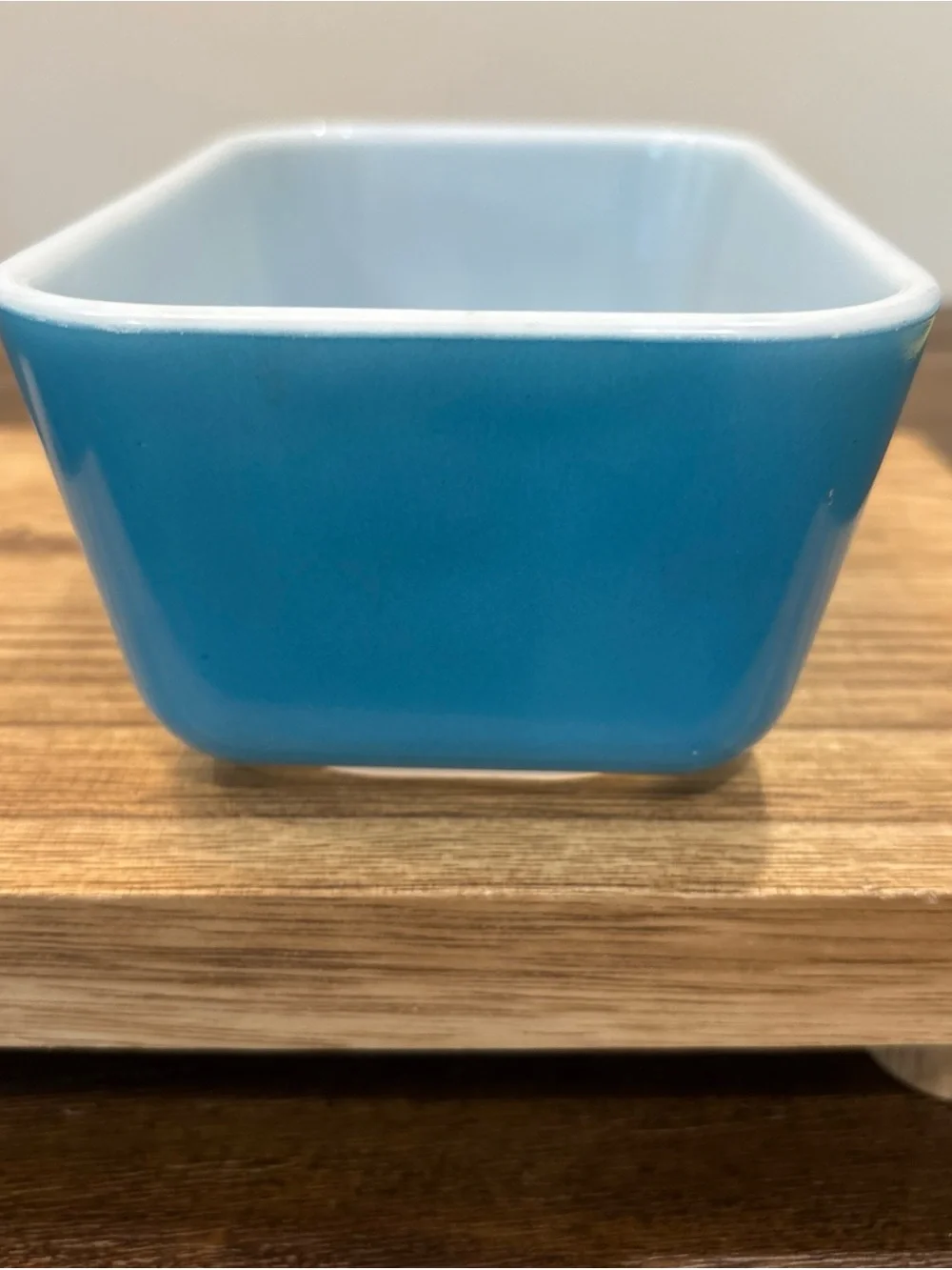 Pyrex bright blue